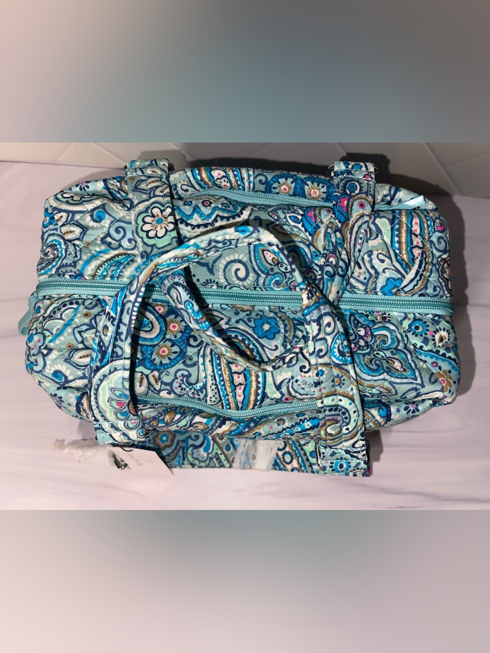 Vera Bradley iconic 100 Bag in Daisy Dot Paisley - new - Picture 2 of 10